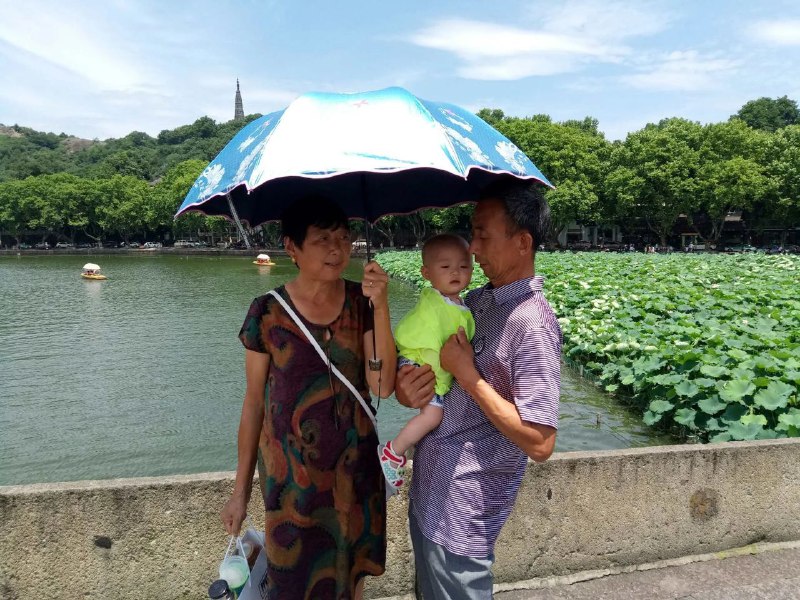 时间过的真快，一晃快十年了！真的好怀恋以前